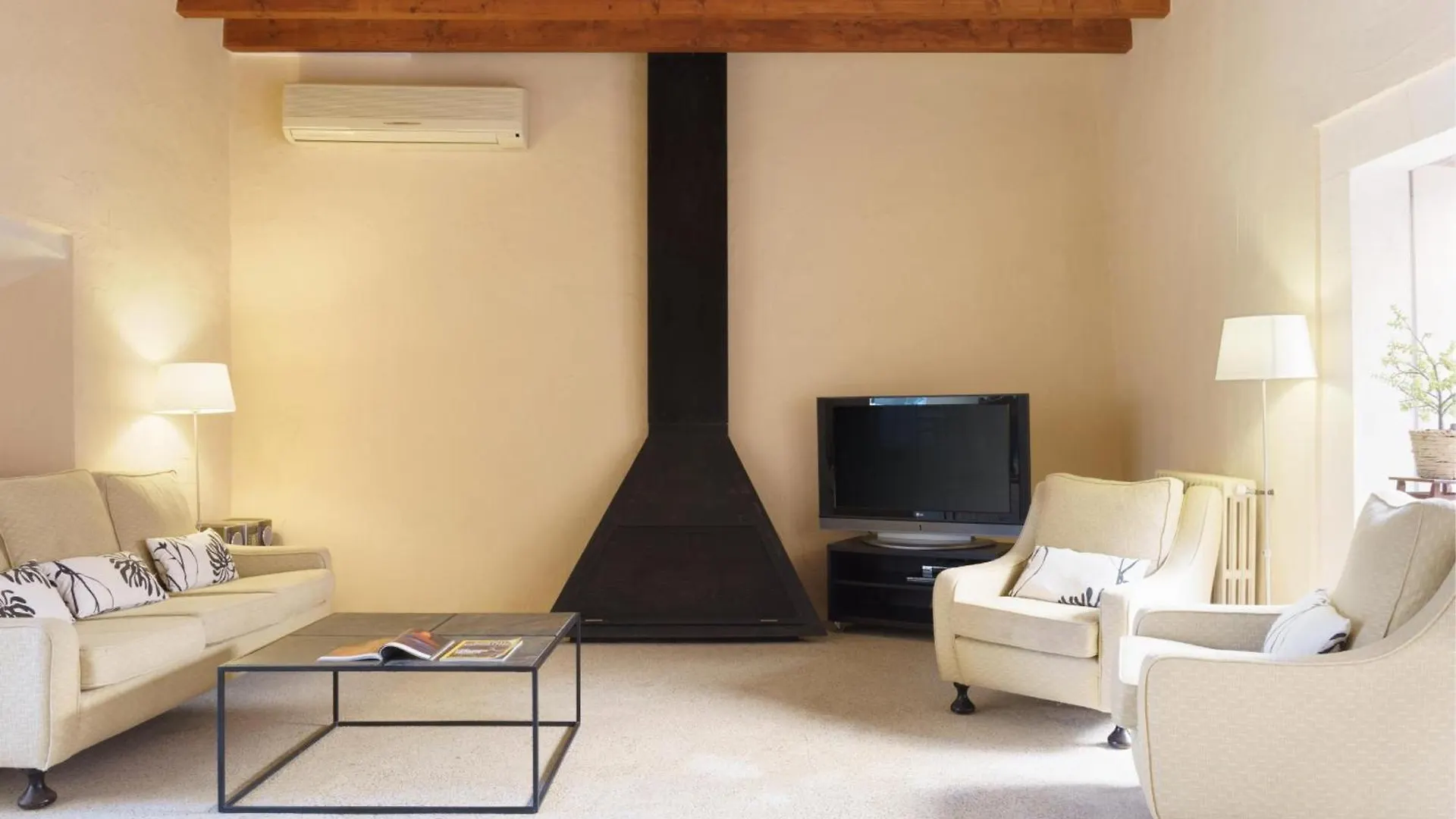Yourhouse Can Mir Villa Búger